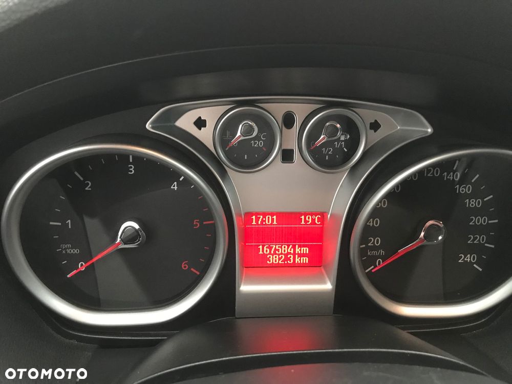 Ford Kuga 2.0 TDCi Titanium - 9