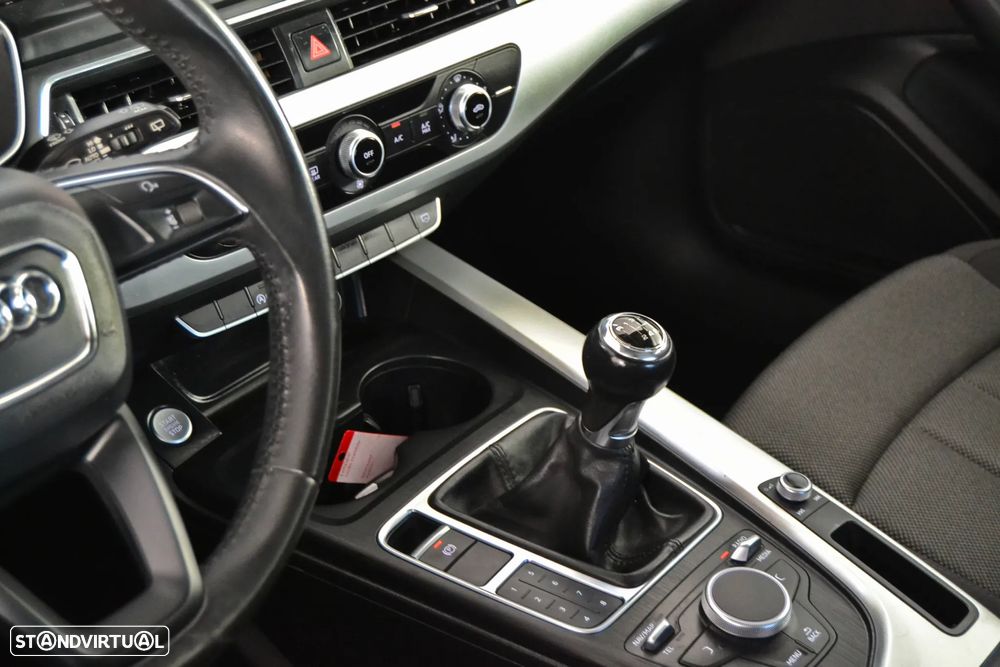 Audi A4 Avant 2.0 TDI - 17