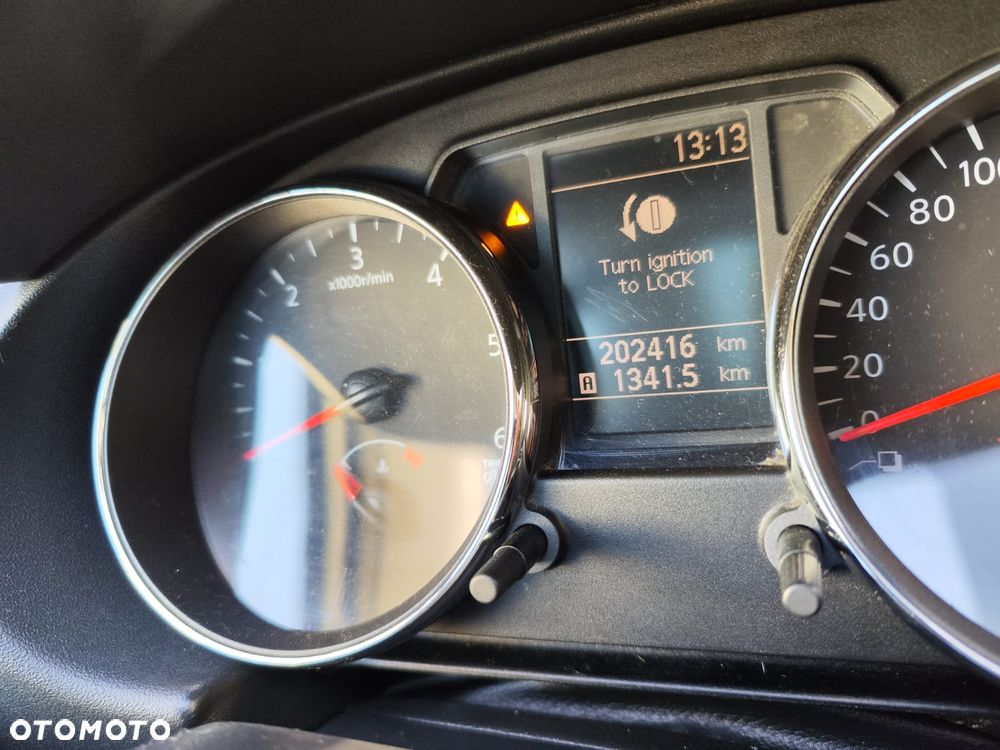 Nissan Qashqai 2.0 dCi DPF tekna - 12