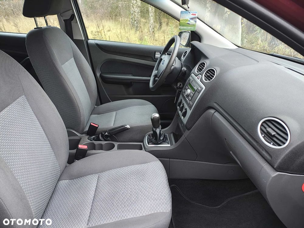 Ford Focus 1.6 16V Connection - 40