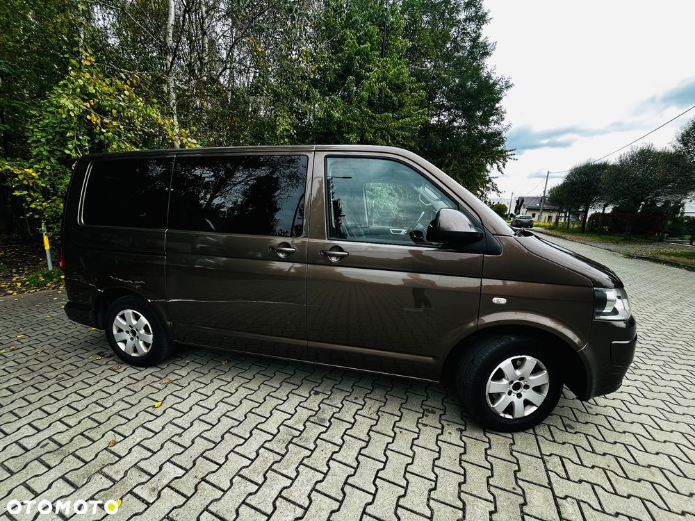 Volkswagen Multivan - 11