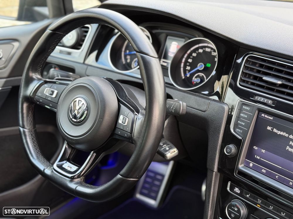 VW Golf R 2.0 TSI OPF 4Motion DSG - 18