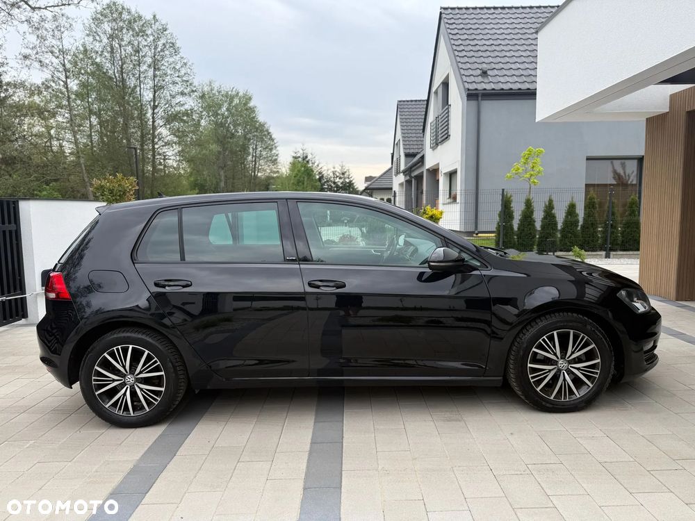 Volkswagen Golf 2.0 TDI BlueMotion Technology Allstar - 8