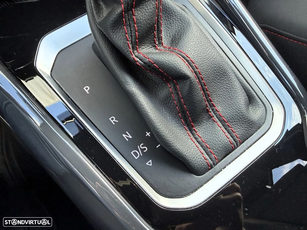 VW T-Roc 1.5 TSI Sport DSG - 45