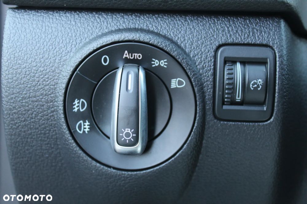 Volkswagen Tiguan 2.0 TDI DPF 4Motion BlueMotion Technology DSG Sport & Style - 35