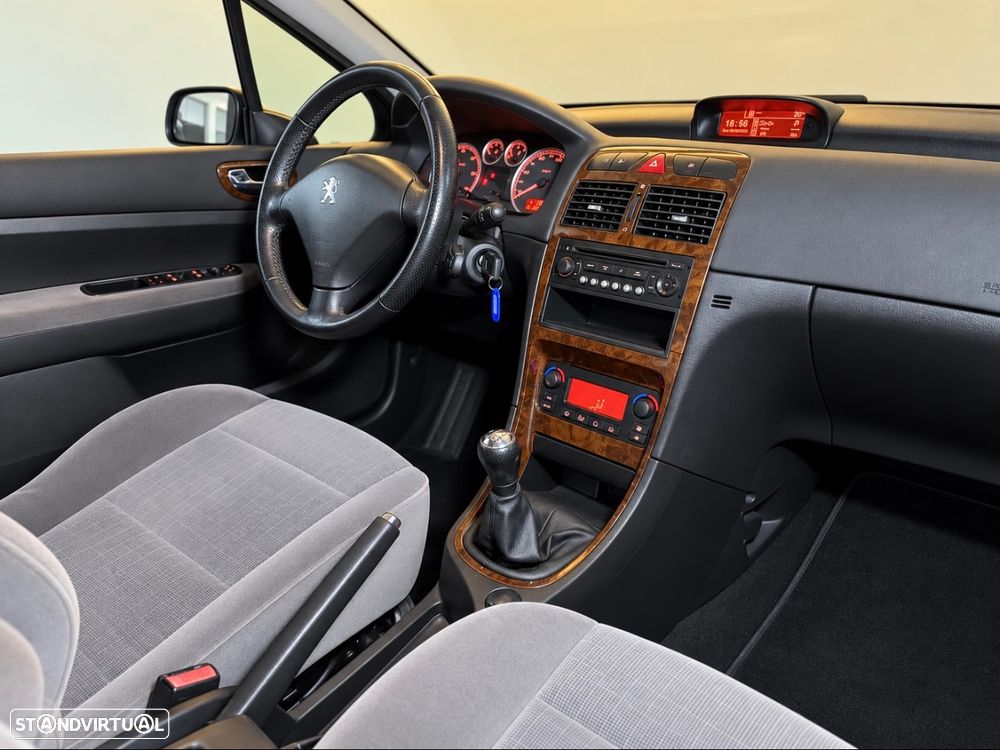 Peugeot 307 SW 1.6 HDi FAP Sport - 12