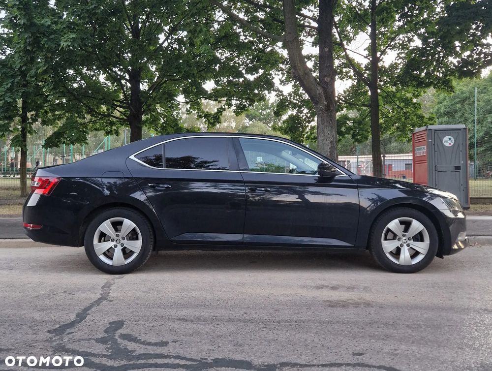 Skoda Superb 1.4 TSI ACT Ambition - 8