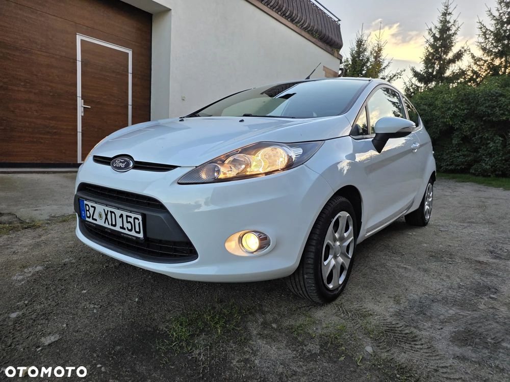 Ford Fiesta 1.25 Champions Edition - 27
