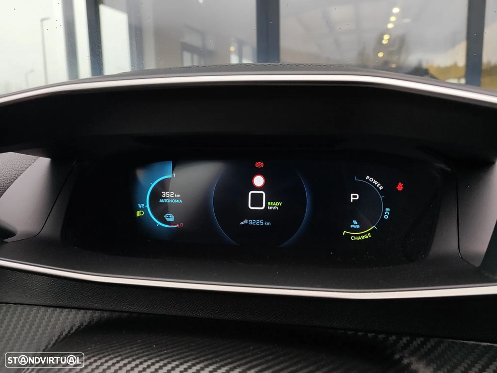 Peugeot e-208 50 kWh Allure - 28