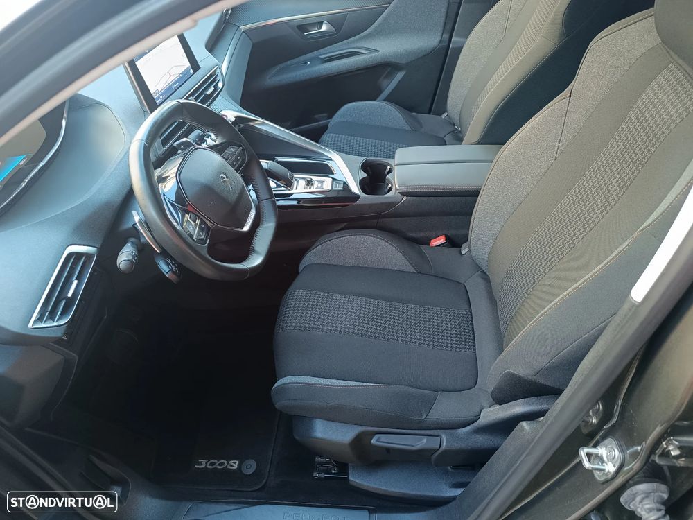 Peugeot 3008 PureTech 130 Stop & Start GPF EAT8 Active Business-Pack - 12