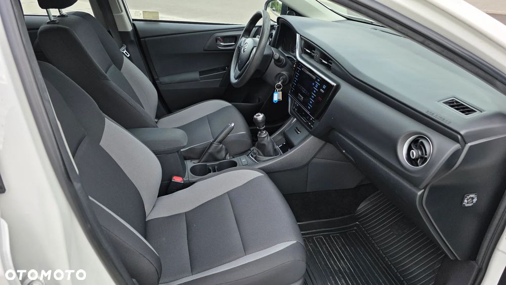 Toyota Auris 1.33 VVT-i Life - 27