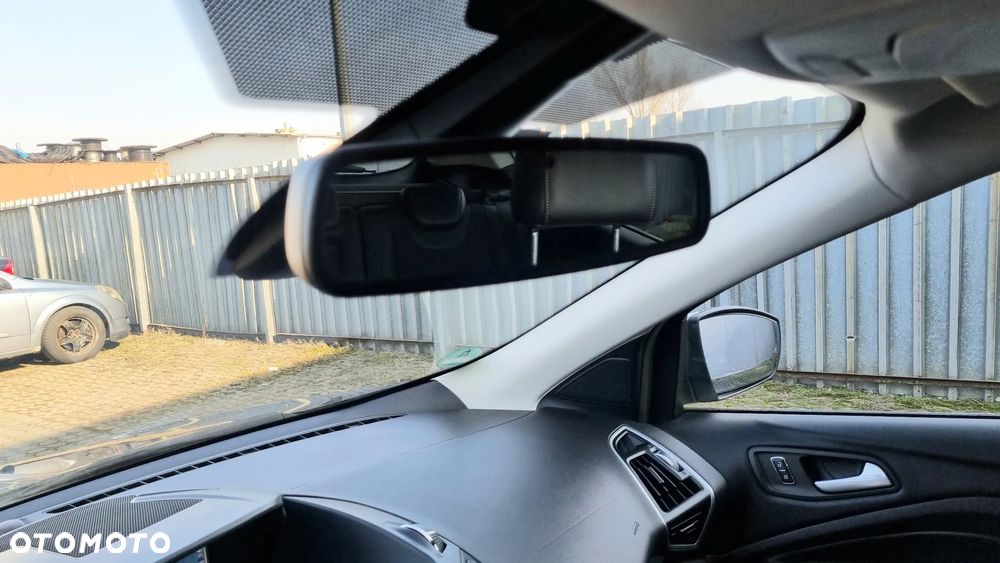 Ford Kuga 2.0 TDCi 4x4 Titanium - 38