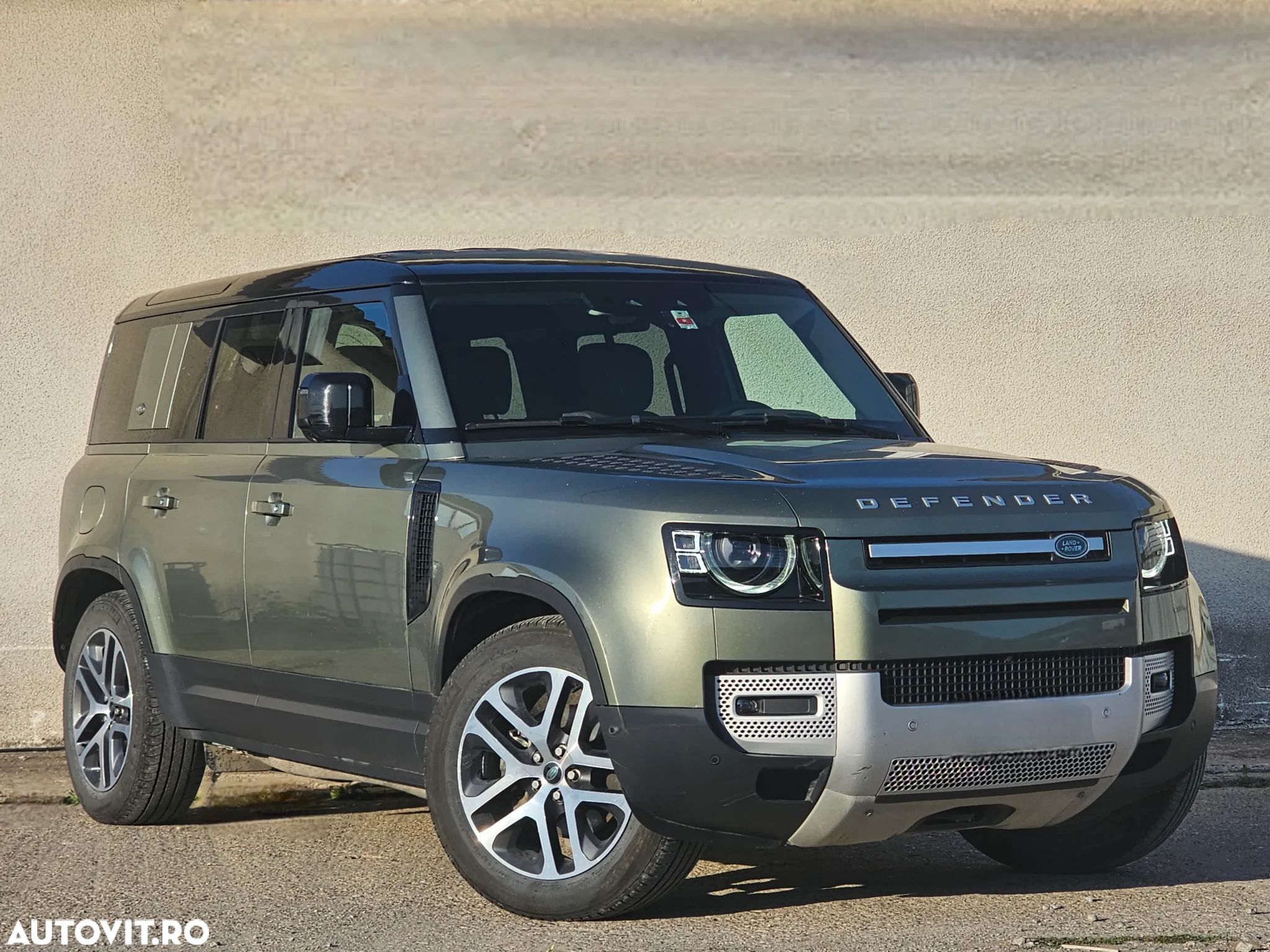 Land Rover Defender 110 3.0D 200 MHEV X-Dynamic SE - 1
