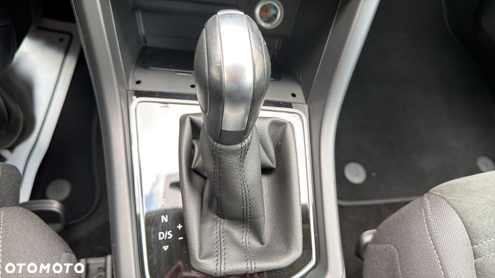 Volkswagen Touran 1.5 TSI ACT OPF DSG Trendline - 36