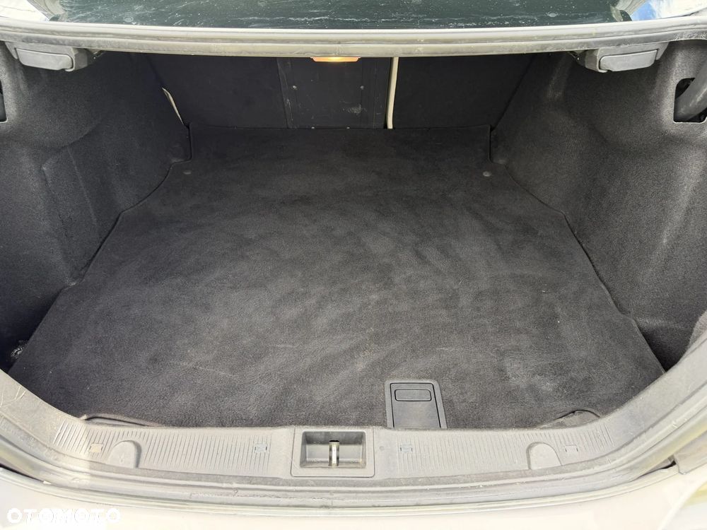 Mercedes-Benz CLK 320 CDI 7G-TRONIC Elegance - 21