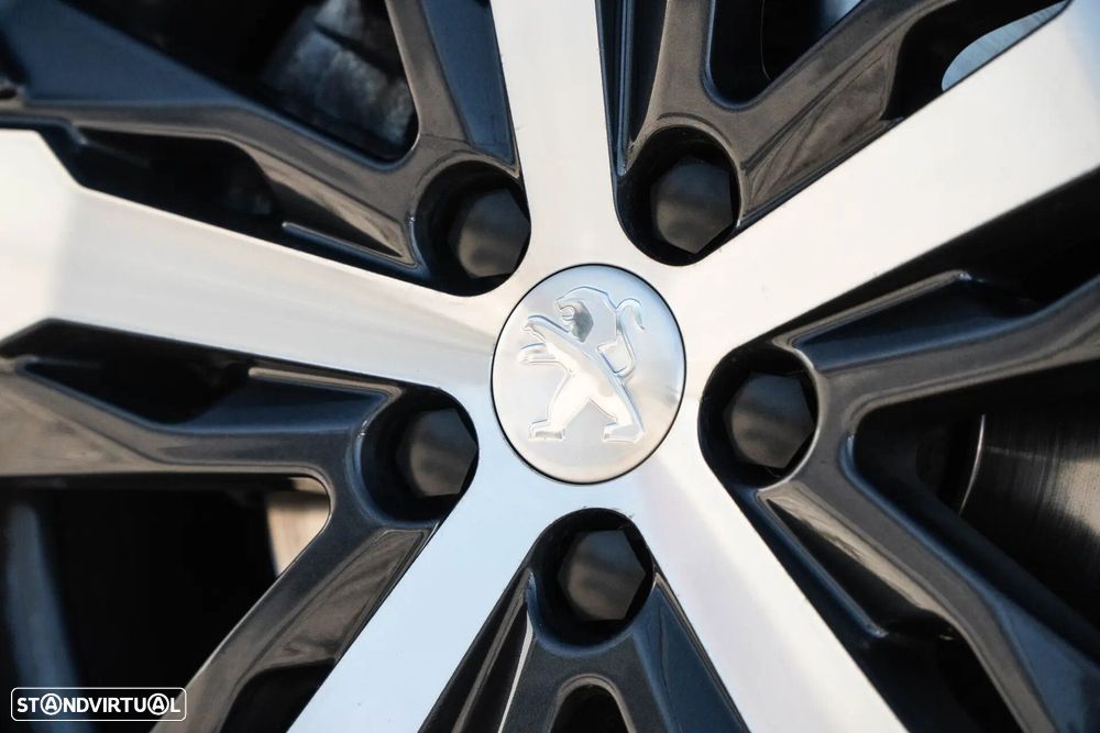 Peugeot 3008 1.5 BlueHDi GT Line EAT8 - 11