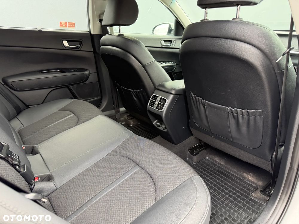 Kia Optima Plug-in Hybrid - 26