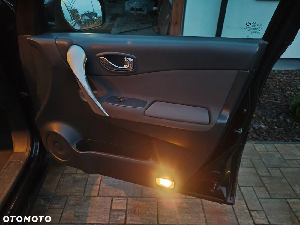 Renault Koleos 2.0 dCi FAP 4x4 Dynamique - 26