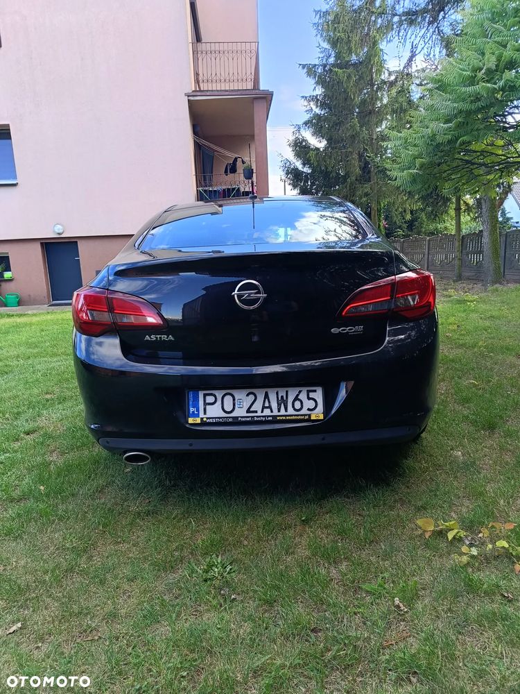 Opel Astra IV 1.4 T Business EU6 - 7
