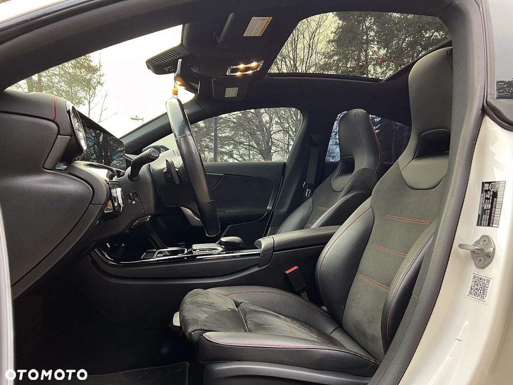Mercedes-Benz CLA 250 4Matic 8G-DCT Edition AMG Line - 15