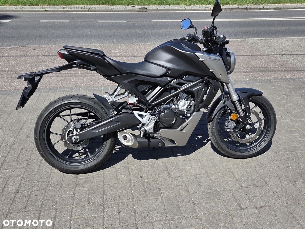 Honda CB - 15