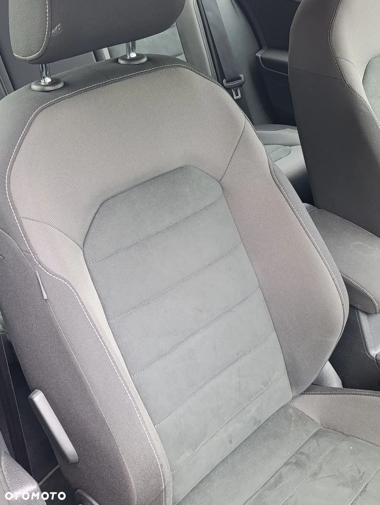 Volkswagen Golf 1.6 TDI SCR DSG Comfortline - 16