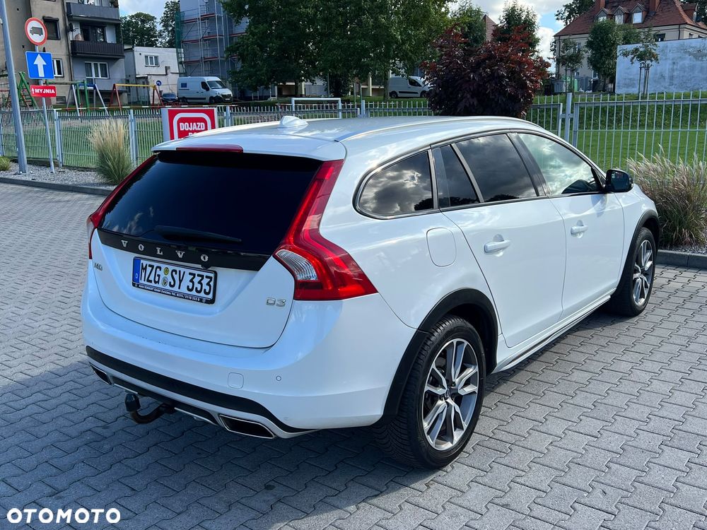 Volvo V60 D3 Geartronic Summum - 18