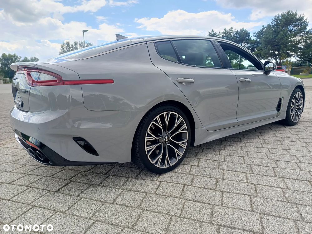 Kia Stinger 2.0 T-GDI GT Line - 11