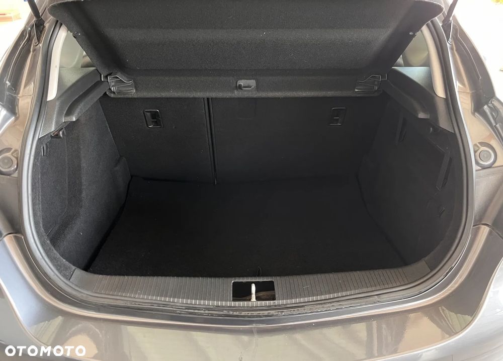 Opel Astra GTC 1.6 Turbo Edition - 25