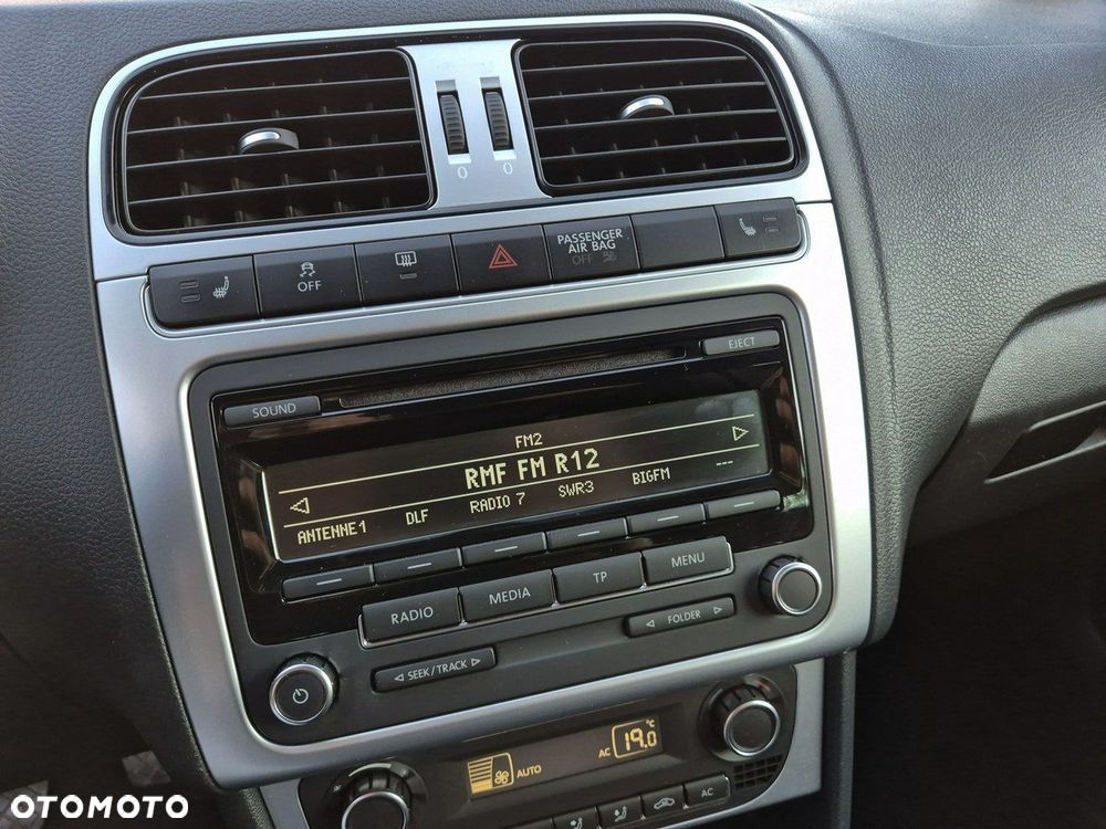 Volkswagen Polo 1.4 MATCH - 15