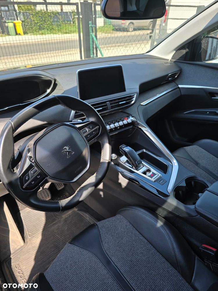 Peugeot 5008 1.2 PureTech Allure S&S EAT8 - 7