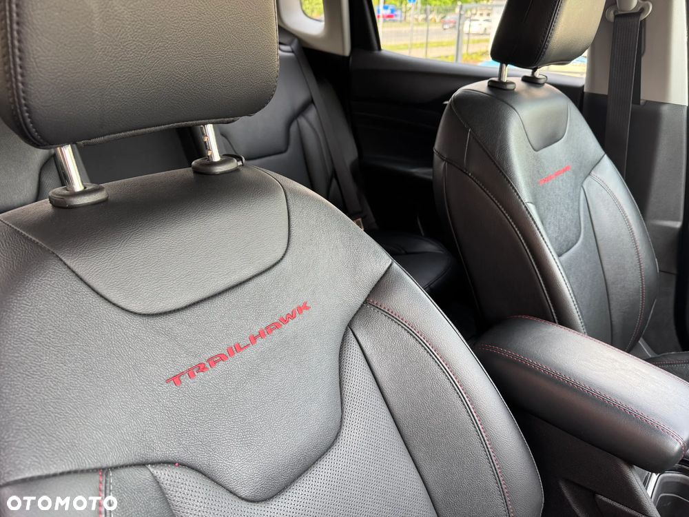 Jeep Compass - 26
