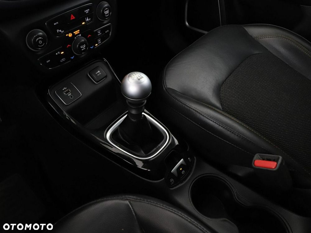 Jeep Compass 1.4 MultiAir Limited - 28