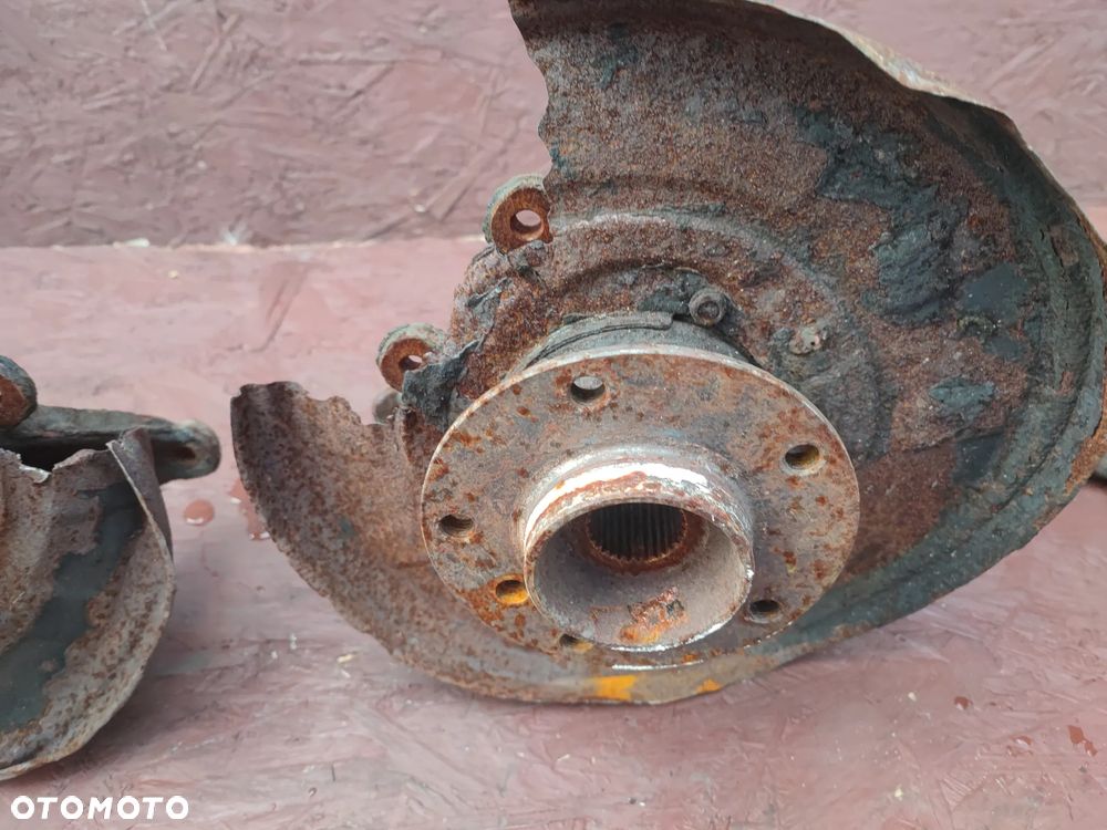 BMW E46 ORYGINALNY WAHACZ PRAWY / LEWY DO SILNIKÓW GAMY M54B30 / M57D30 / WAHACZE WZDŁUŻNE POD DUŻE TARCZE HAMULCOWĄ O NR. 33 32 6 774 779 / 33 32 1 097 035 / 33 32 6 770 805 / 33 32 6 774 780 OEM - 11