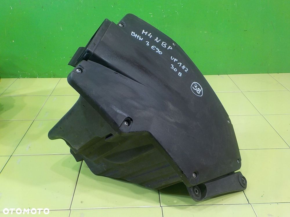 BMW 3 E90 3.0 B AUT 08r SEDAn 4D obudowa filtra powietrza 7555287 - 1