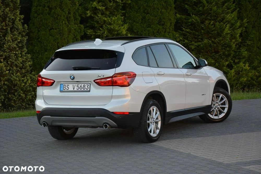 BMW X1 xDrive20d Advantage - 12