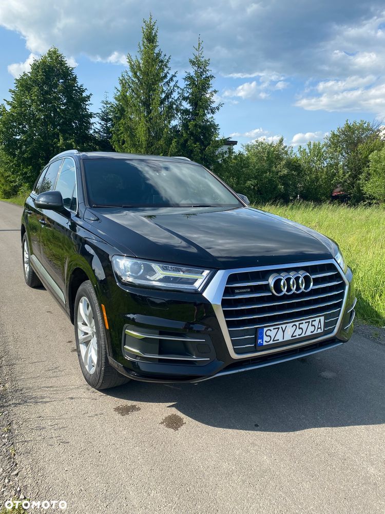 Audi Q7 - 1
