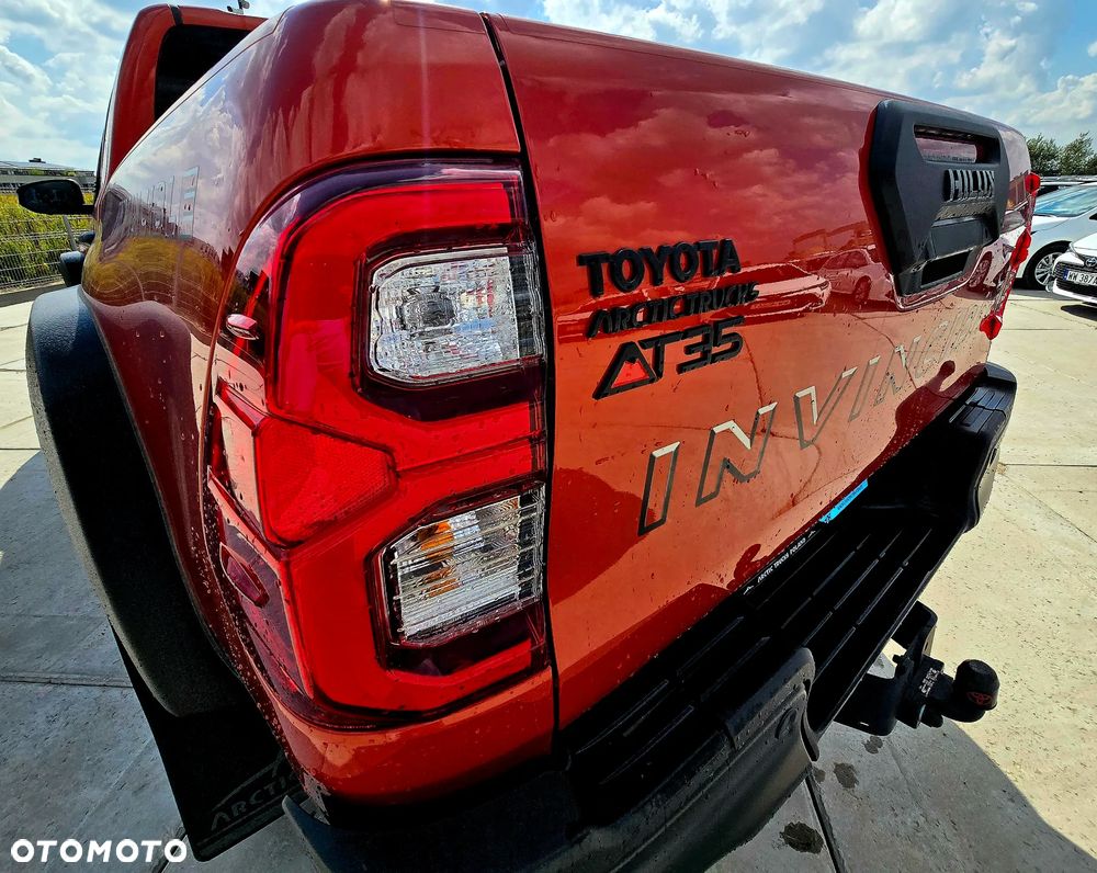 Toyota Hilux 2.8 D-4D Double Cab SR5 4x4 - 8