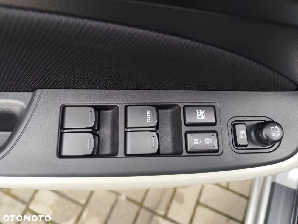 Suzuki Swift 1.0 Boosterjet (SHVS) Hybrid Comfort+ - 13