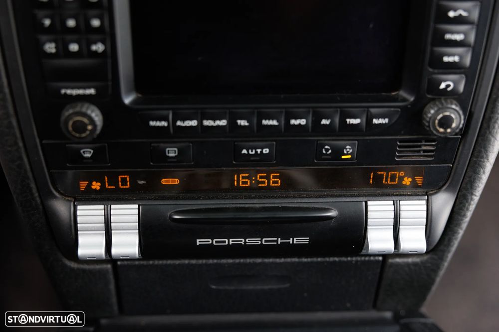 Porsche Cayenne Tiptronic S - 10