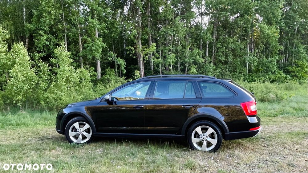 Skoda Octavia Scout 2.0 TDI 4x4 DSG - 1