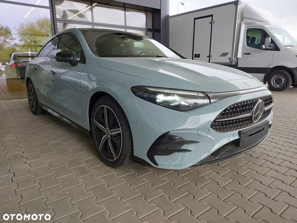 Mercedes-Benz CLA - 4