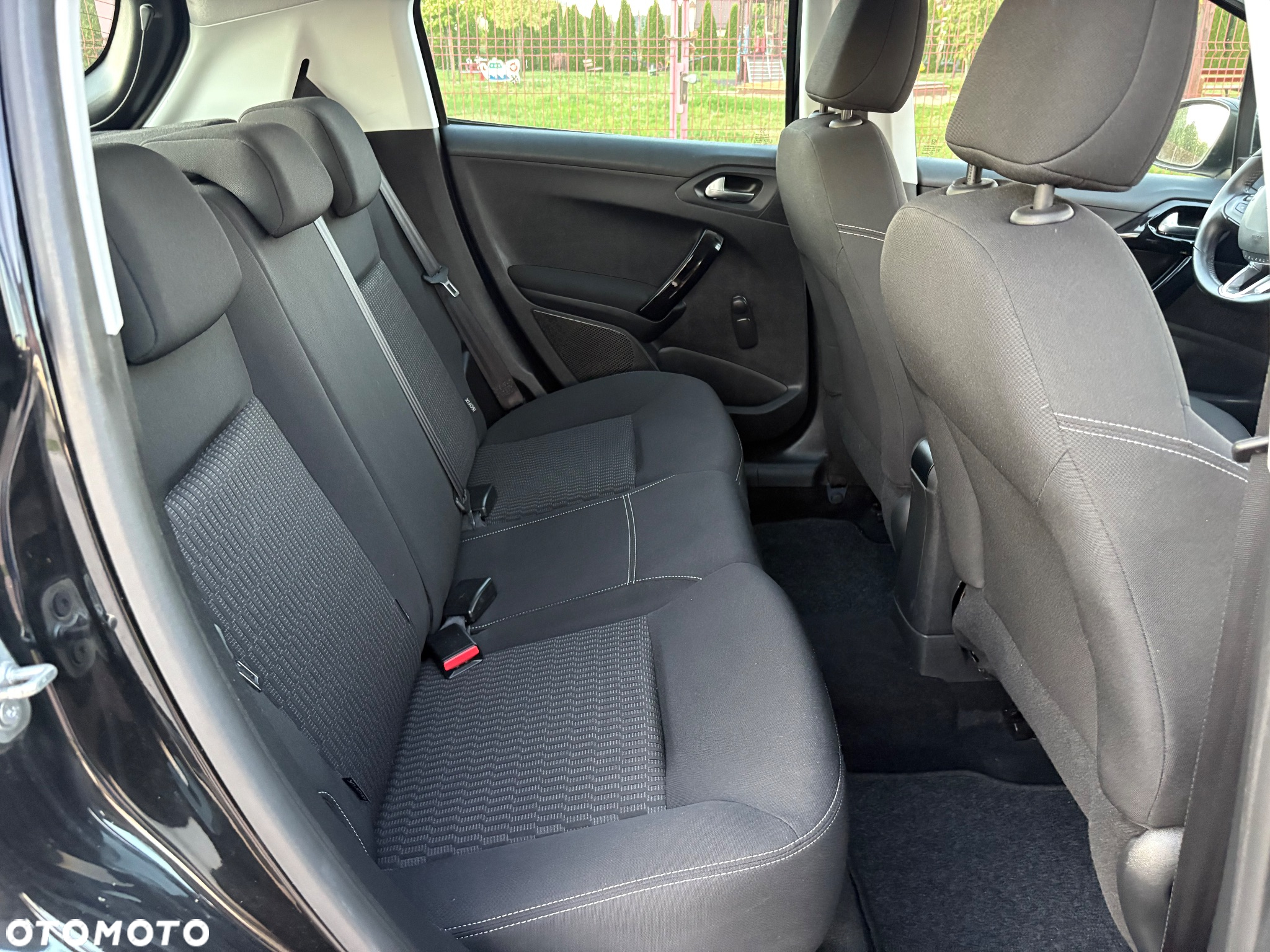 Peugeot 208 PureTech 82 Start & Stop Tech Edition - 22