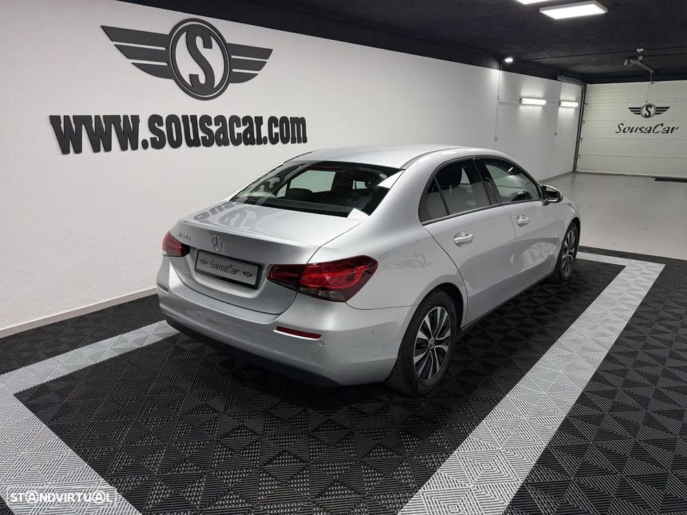 Mercedes-Benz A 180 Limousine d Business Solutions Frota Aut. - 4