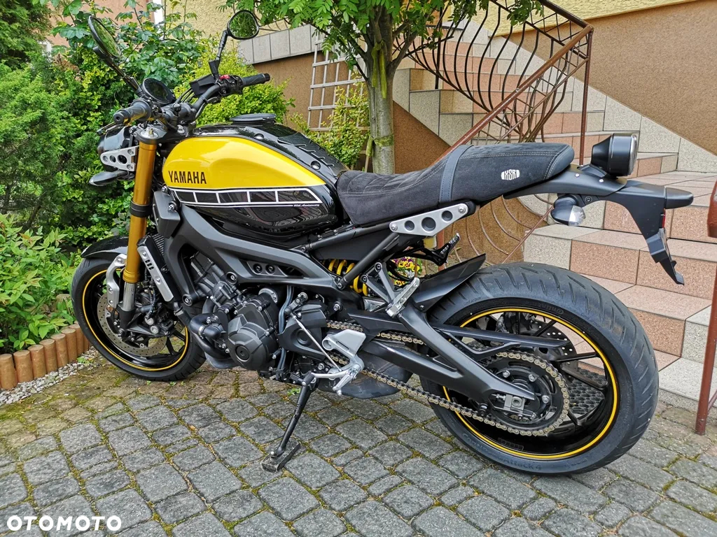 Yamaha XSR - 9