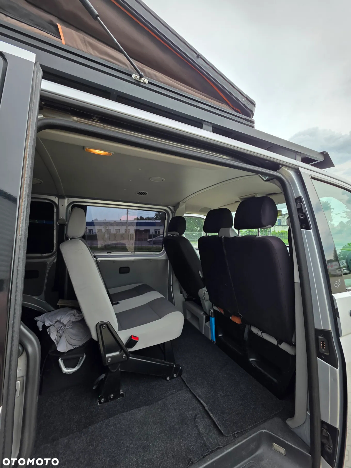 Volkswagen Caravelle 2.0 TDI L1 Comfortline - 12