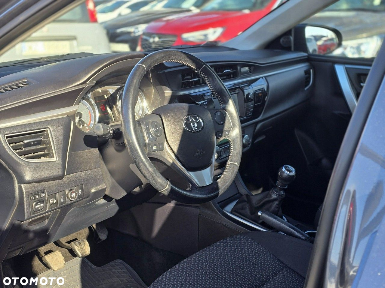 Toyota Corolla - 17