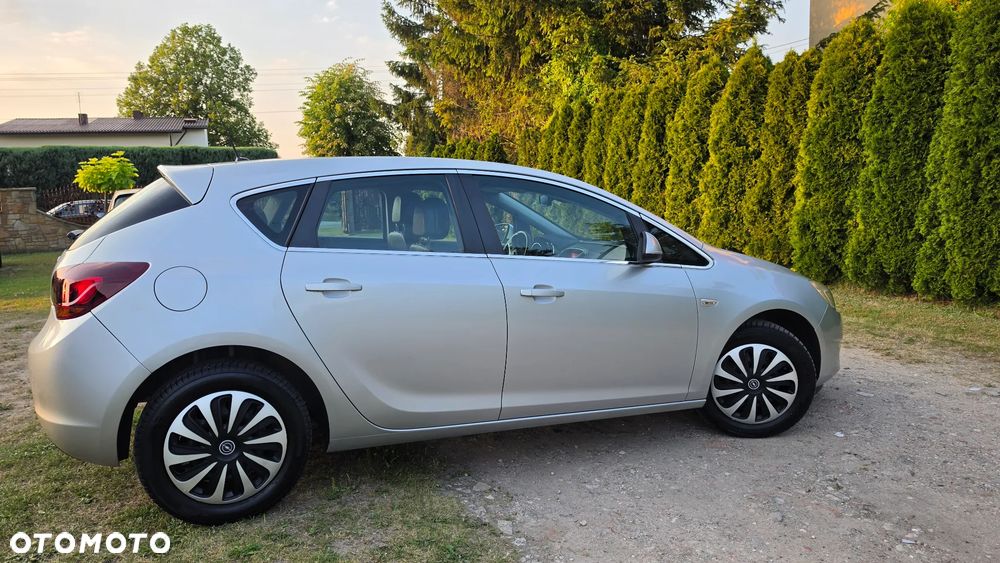 Opel Astra 1.4 T Active - 11