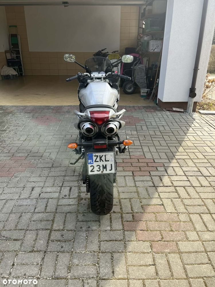 Yamaha FZ6 - 6