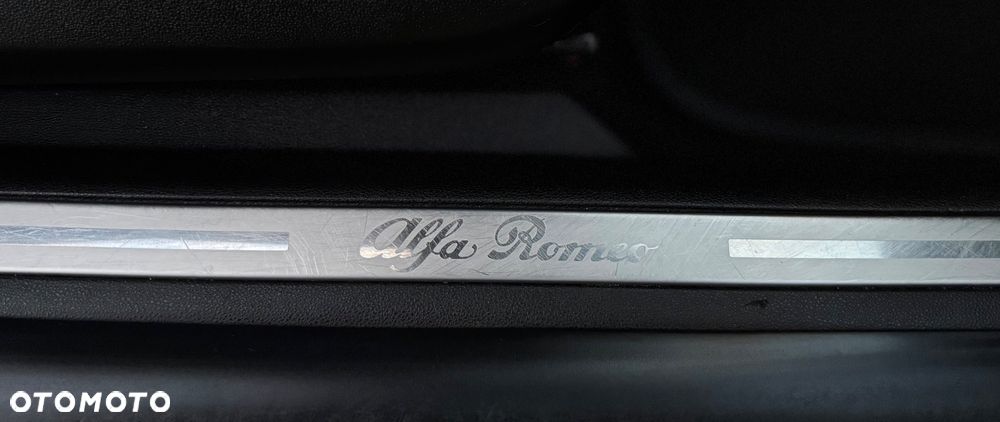 Alfa Romeo Mito - 16